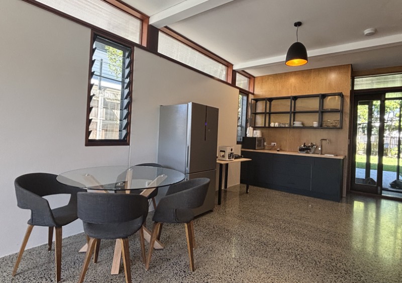 8957581f1663646a99d377f8ff682c42_1764636059_2046.jpg 8957581f1663646a99d377f8ff682c42_1764636059_2046.jpg